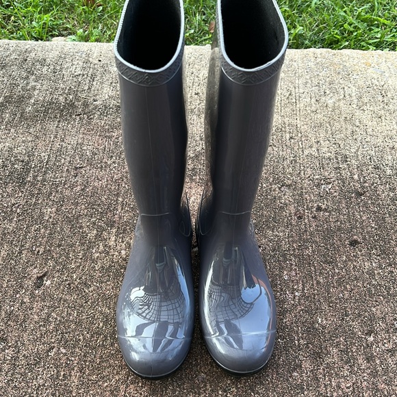 UGG SHAYE BLACK TALL RUBBER RAIN BOOTS FUR INSOLE SIZE US 7womens - Picture 3 of 15